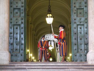 20110817120323-gnuckx-vaticano.jpg